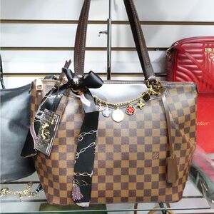 Elegant Brown Checkered Tote Bag